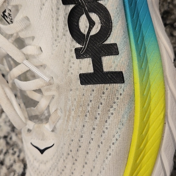 HOKA ONE ONE. MACH 5. WHITE AND BLUE GLASS SNEAKERS. SIZE 9D. - Picture 7 of 16